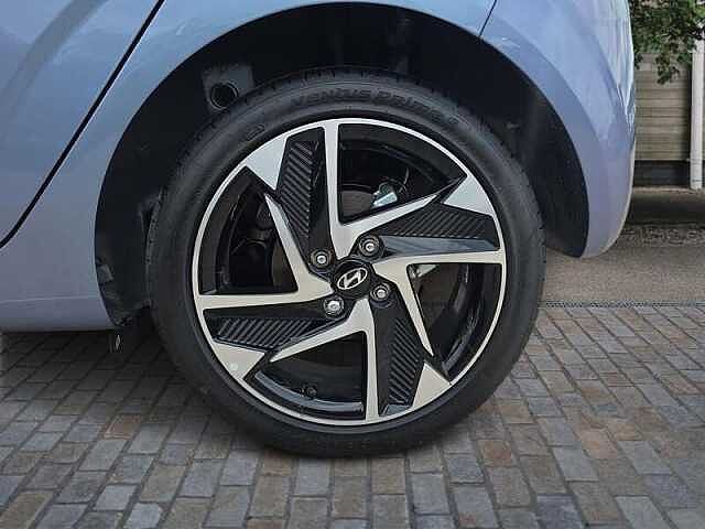 Hyundai i10 1.2 Premium 5dr Automatic