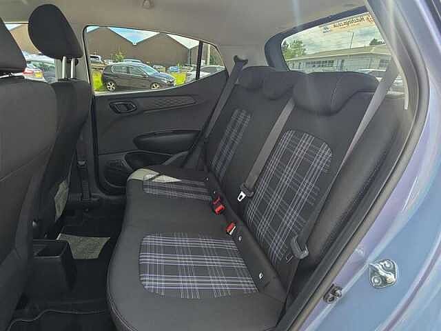 Hyundai i10 1.2 Premium 5dr Automatic