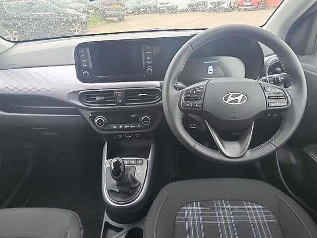 Hyundai i10 1.2 Premium 5dr Automatic