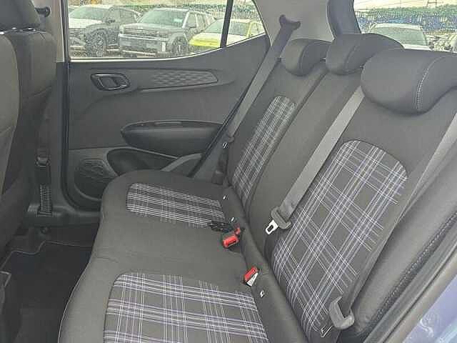 Hyundai i10 1.2 Premium 5dr Automatic