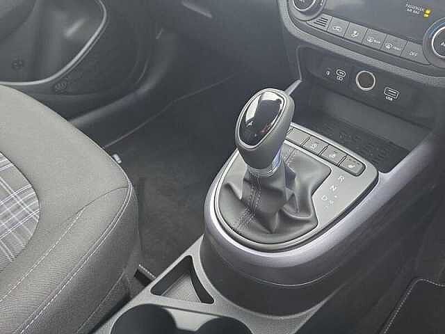 Hyundai i10 1.2 Premium 5dr Automatic