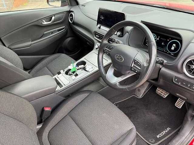 Hyundai KONA 64kWh Premium 5dr Automatic