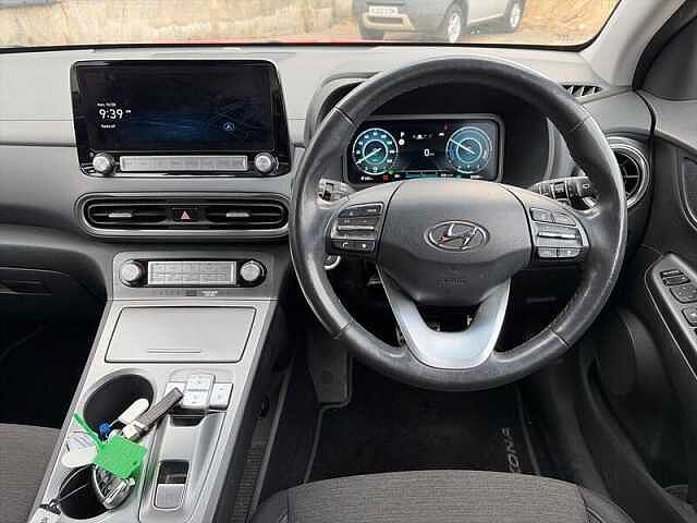 Hyundai KONA 64kWh Premium 5dr Automatic