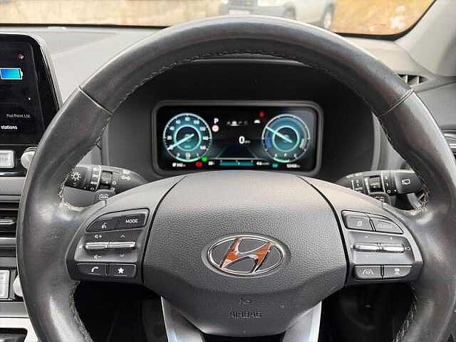 Hyundai KONA 64kWh Premium 5dr Automatic