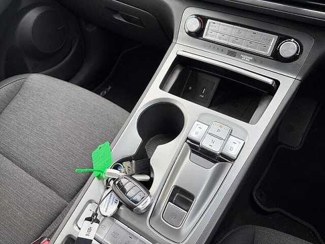 Hyundai KONA 64kWh Premium 5dr Automatic
