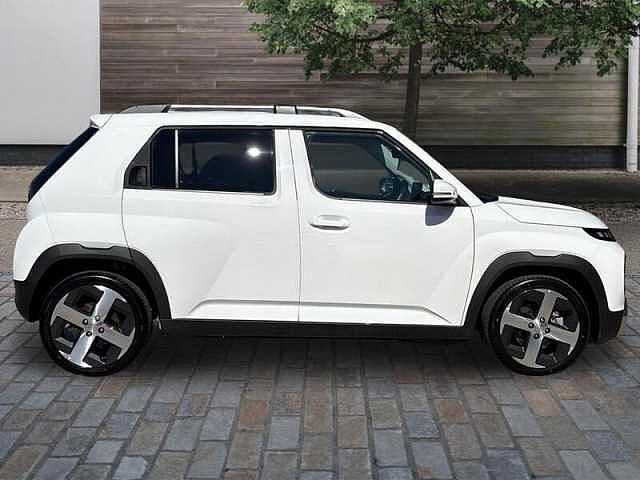 Hyundai INSTER Long Range 49kWh 02 5dr Automatic White