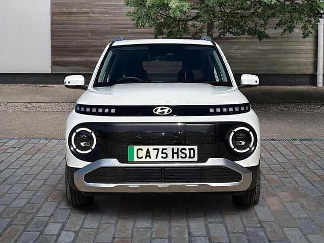 Hyundai INSTER Long Range 49kWh 02 5dr Automatic White