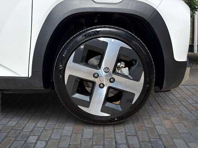 Hyundai INSTER Long Range 49kWh 02 5dr Automatic White