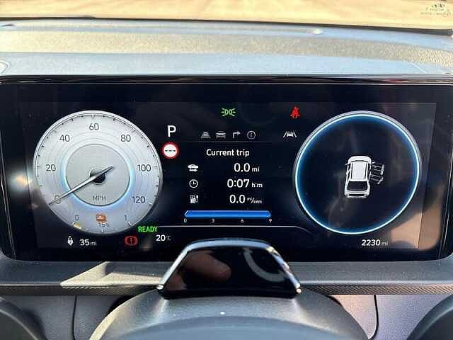 Hyundai INSTER Long Range 49kWh 02 5dr Automatic White