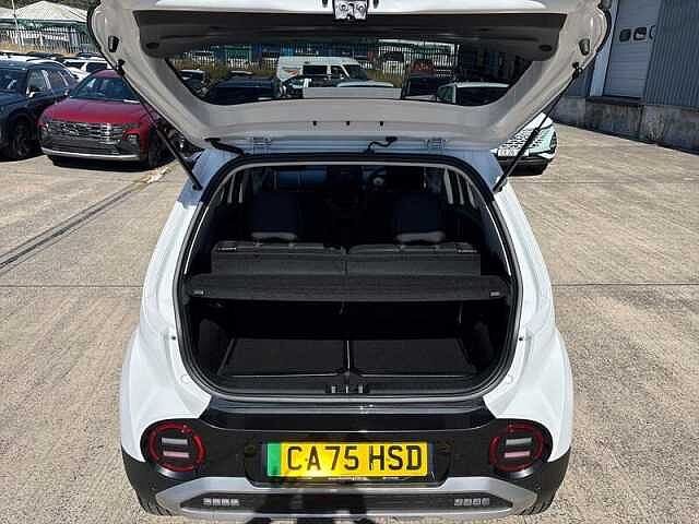Hyundai INSTER Long Range 49kWh 02 5dr Automatic White