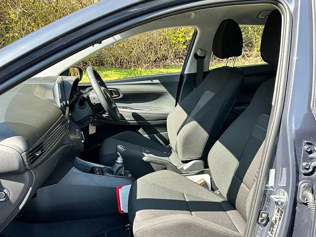 Hyundai BAYON 1.0 T-GDi Advance SUV 5dr Petrol Manual Euro 6 (s/s) (100 ps)