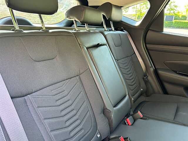 Hyundai TUCSON 1.6 T-GDi Premium SUV 5dr Petrol Manual Euro 6 (s/s) (160 ps)