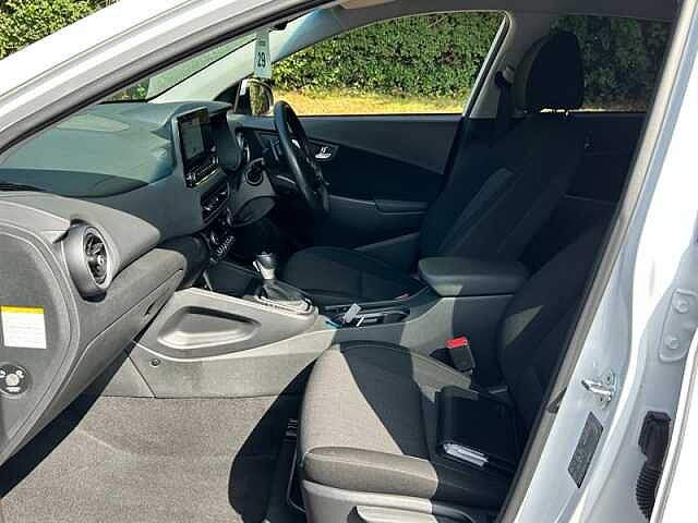 Hyundai KONA 1.6 h-GDi Premium SUV 5dr Petrol Hybrid DCT Euro 6 (s/s) (141 ps)