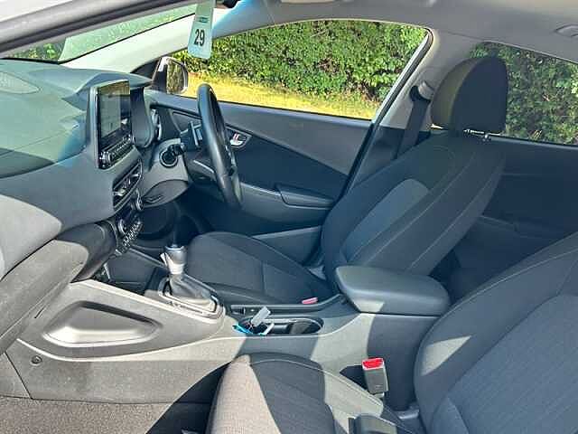 Hyundai KONA 1.6 h-GDi Premium SUV 5dr Petrol Hybrid DCT Euro 6 (s/s) (141 ps)