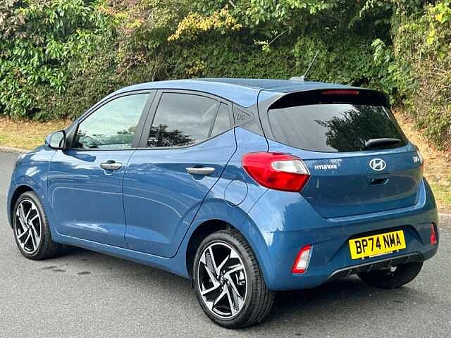 Hyundai i10 1.2 Premium Hatchback 5dr Petrol Auto Euro 6 (s/s) (79 ps)