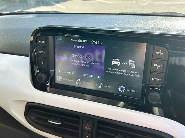 Hyundai i10 1.2 Premium Hatchback 5dr Petrol Manual Euro 6 (s/s) (84 ps)