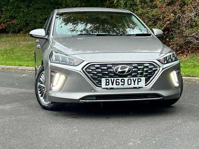 Hyundai IONIQ 1.6 h-GD GPFi 8.9kWh Premium SE Hatchback 5dr Petrol Plug-in Hybrid DCT Euro 6 ( Grey