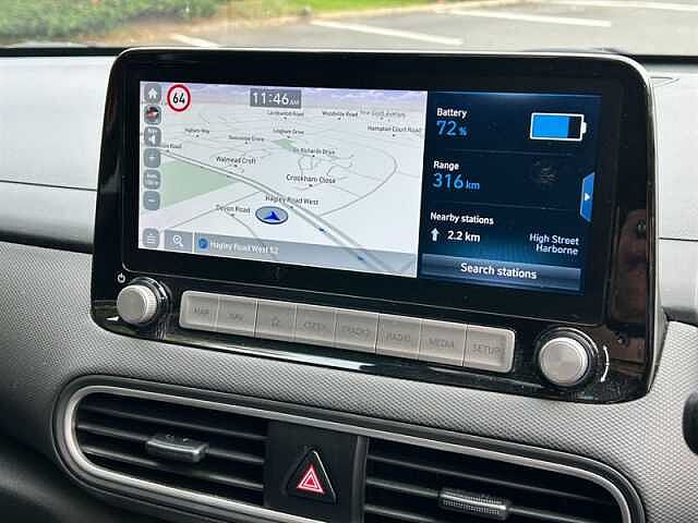 Hyundai KONA 64kWh Premium SE SUV 5dr Electric Auto (7kW Charger) (204 ps) Red