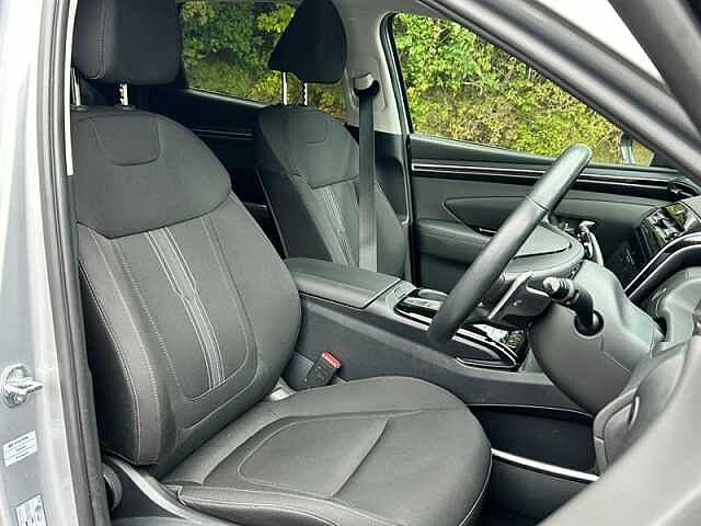 Hyundai TUCSON 1.6 h T-GDi Premium SUV 5dr Petrol Hybrid Auto Euro 6 (s/s) (230 ps) Silver