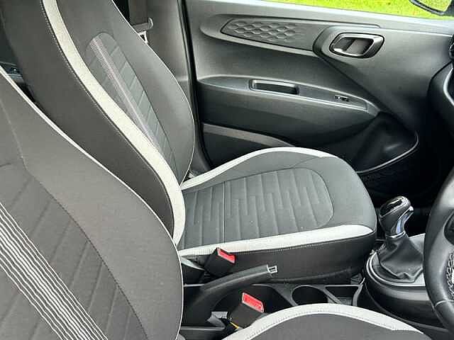 Hyundai i10 1.2 SE Connect Hatchback 5dr Petrol Auto Euro 6 (s/s) (84 ps)