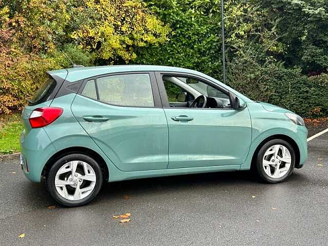 Hyundai i10 1.2 SE Connect Hatchback 5dr Petrol Auto Euro 6 (s/s) (84 ps)