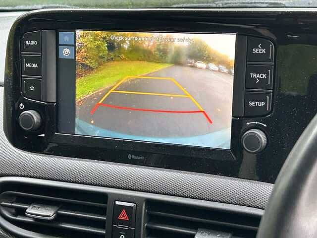 Hyundai i10 1.2 SE Connect Hatchback 5dr Petrol Auto Euro 6 (s/s) (84 ps)