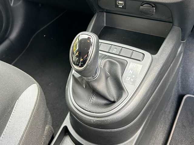 Hyundai i10 1.2 SE Connect Hatchback 5dr Petrol Auto Euro 6 (s/s) (84 ps)