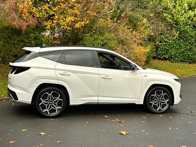 Hyundai TUCSON 1.6 h T-GDi N Line S SUV 5dr Petrol Hybrid Auto Euro 6 (s/s) (230 ps) White