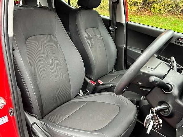 Hyundai i10 1.0 S Hatchback 5dr Petrol Manual Euro 6 (67 ps)