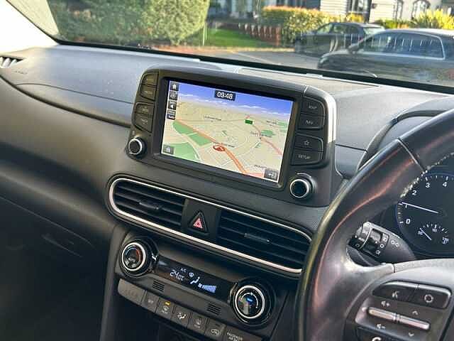 Hyundai KONA 1.0 T-GDi Premium SUV 5dr Petrol Manual Euro 6 (s/s) (120 ps) White