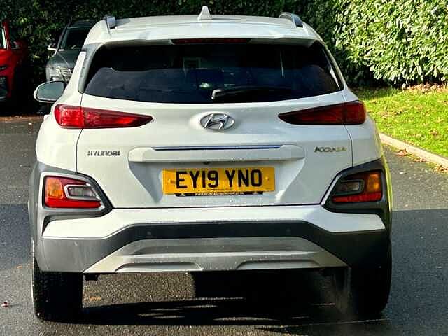 Hyundai KONA 1.0 T-GDi Premium SUV 5dr Petrol Manual Euro 6 (s/s) (120 ps) White