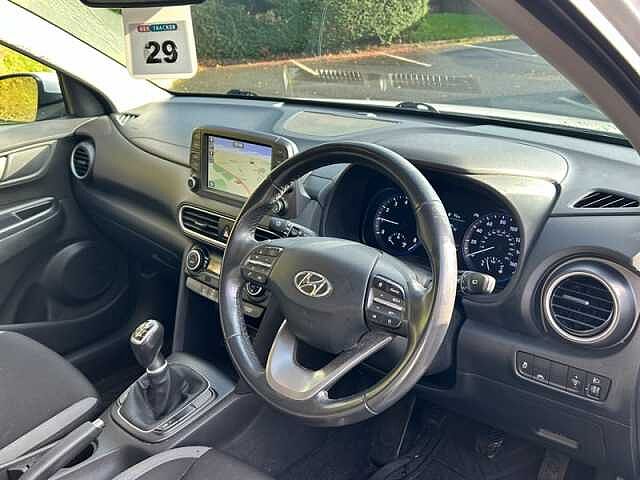 Hyundai KONA 1.0 T-GDi Premium SUV 5dr Petrol Manual Euro 6 (s/s) (120 ps) White