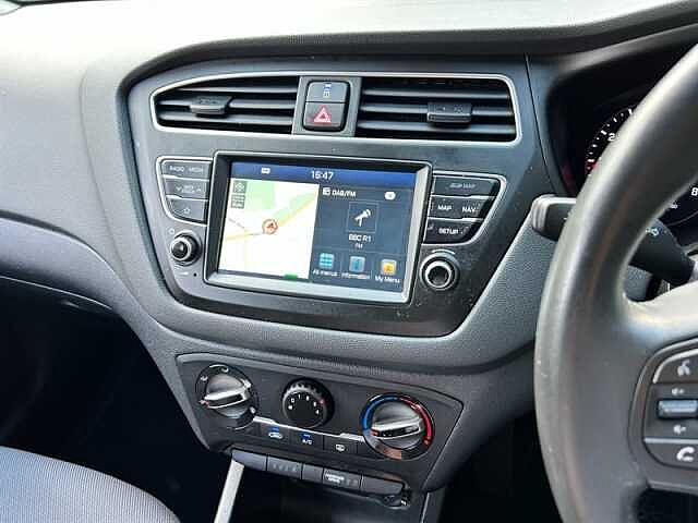 Hyundai I20 1.2 Play Hatchback 5dr Petrol Manual Euro 6 (s/s) (84 ps) Red