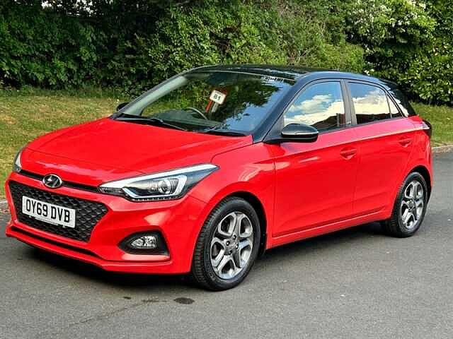 Hyundai I20 1.2 Play Hatchback 5dr Petrol Manual Euro 6 (s/s) (84 ps) Red