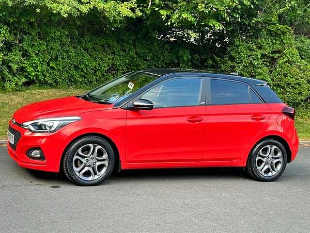 Hyundai I20 1.2 Play Hatchback 5dr Petrol Manual Euro 6 (s/s) (84 ps) Red