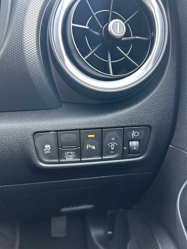 Hyundai KONA 1.6 h-GDi Premium SUV 5dr Petrol Hybrid DCT Euro 6 (s/s) (141 ps)