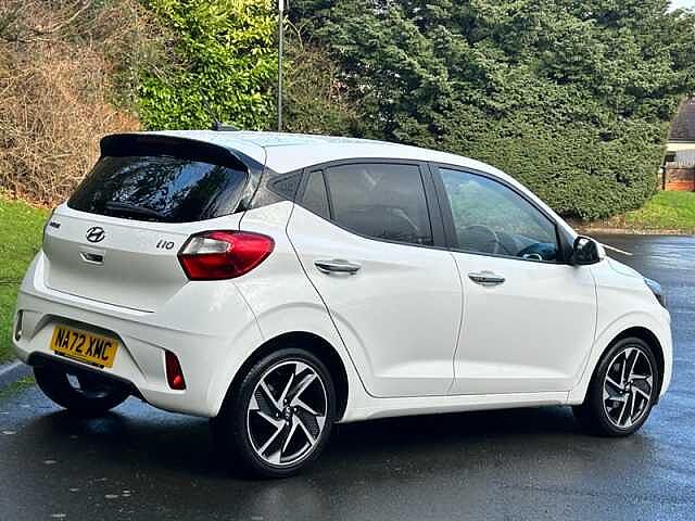 Hyundai I10 1.2 Premium Hatchback 5dr Petrol Auto Euro 6 (s/s) (84 ps) White