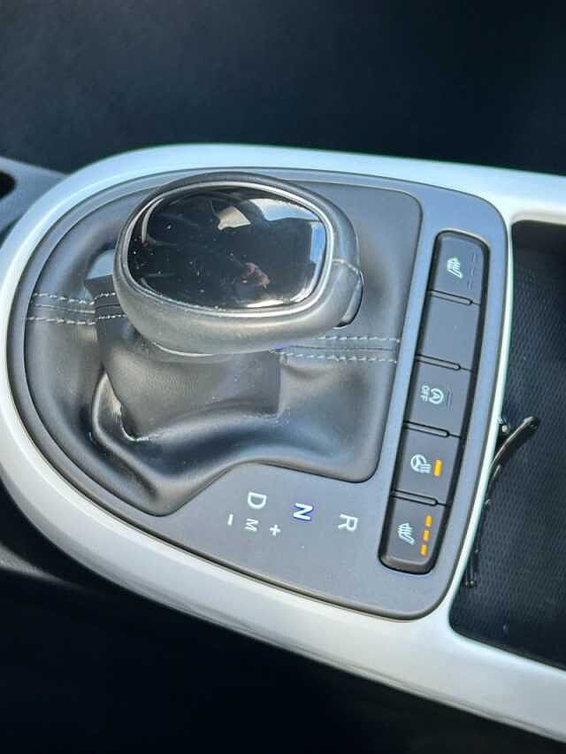 Hyundai I10 1.2 Premium Hatchback 5dr Petrol Auto Euro 6 (s/s) (84 ps) White