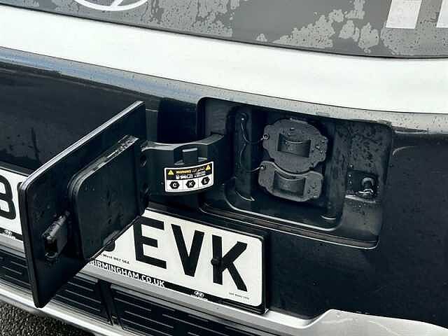 Hyundai INSTER Long Range 49kWh 01 SUV 5dr Electric Auto (115 ps) White