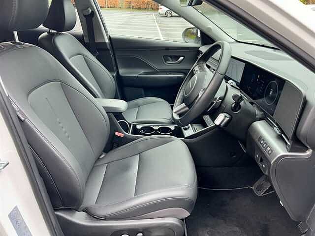 Hyundai KONA 1.6 h-GDi Ultimate SUV 5dr Petrol Hybrid DCT Euro 6 (s/s) (129 ps)