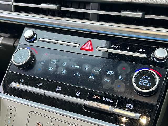 Hyundai SANTA FE 1.6 T-GDi 13.8kWh Ultimate SUV 5dr Petrol Plug-in Hybrid Auto 4WD Euro 6 (s/s) ( Black