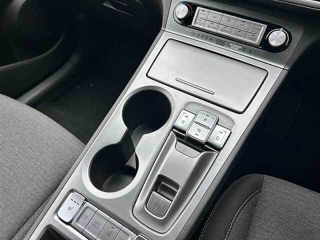 Hyundai KONA 64kWh Premium SUV 5dr Electric Auto (10.5kW Charger) (204 ps) Black