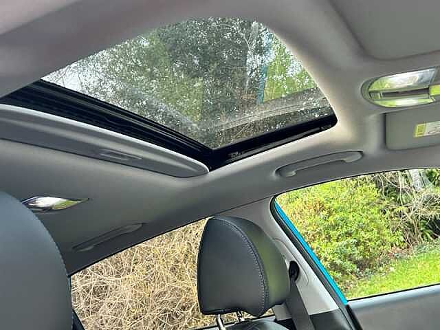 Hyundai KONA 64kWh Ultimate SUV 5dr Electric Auto (10.5kW Charger) (204 ps) Blue