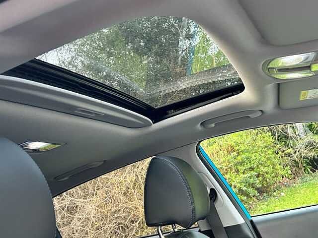 Hyundai KONA 64kWh Ultimate SUV 5dr Electric Auto (10.5kW Charger) (204 ps) Blue