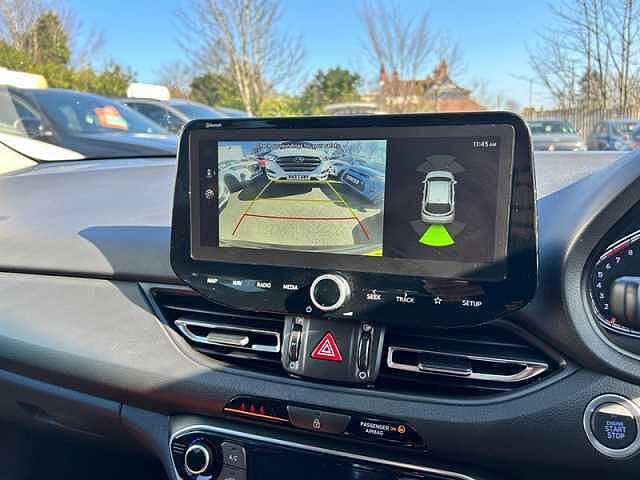 Hyundai i30 1.0 T-GDi MHEV Premium Tourer 5dr Petrol Hybrid Manual Euro 6 (s/s) (120 ps)