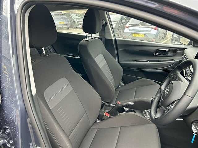 Hyundai BAYON 1.0 T-GDi Advance SUV 5dr Petrol Manual Euro 6 (s/s) (100 ps) Grey