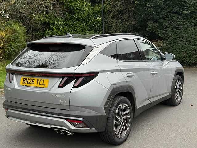 Hyundai TUCSON 1.6 T-GDi 13.8kWh Ultimate SUV 5dr Petrol Plug-in Hybrid Auto Euro 6 (s/s) (253 Silver