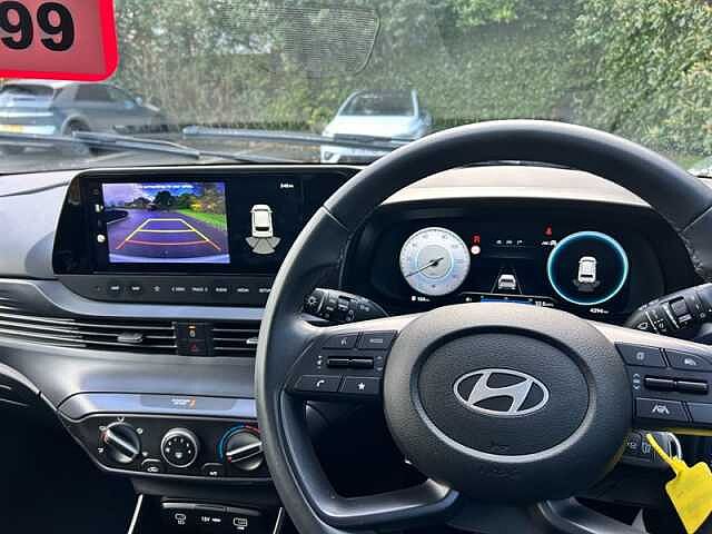 Hyundai BAYON 1.0 T-GDi Advance SUV 5dr Petrol DCT Euro 6 (s/s) (100 ps) White