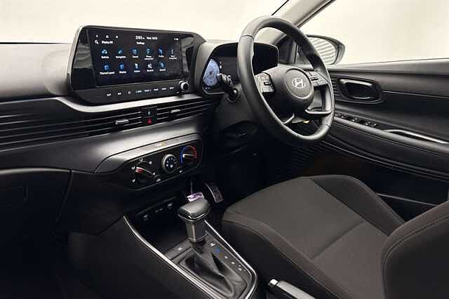 Hyundai BAYON 1.0 T-GDi Advance SUV 5dr Petrol DCT Euro 6 (s/s) (100 ps) White