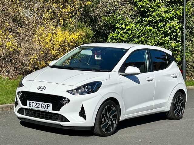 Hyundai I10 1.0 Premium Hatchback 5dr Petrol Manual Euro 6 (s/s) (67 ps) White